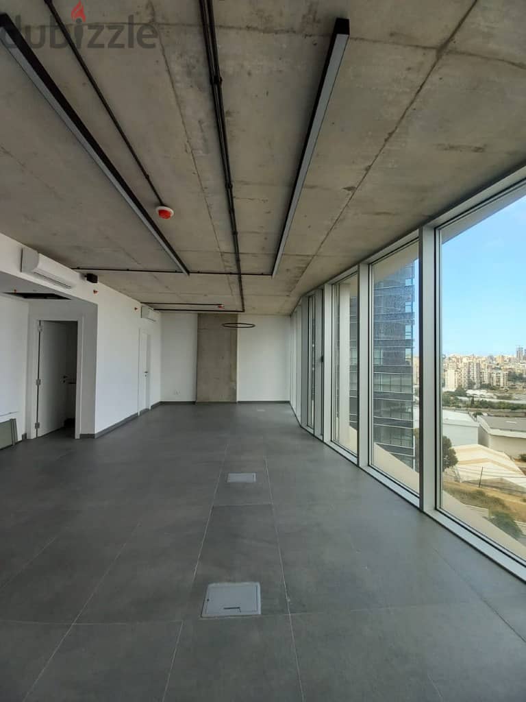 77 Sqm | Open Space Office For Rent in Horch Tabet 0