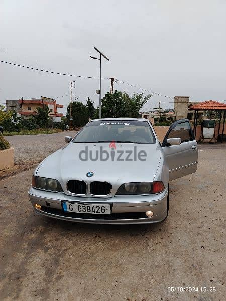 BMW 5-Series 2000 1