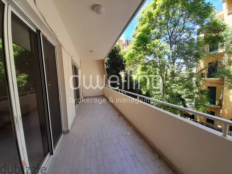 Spacious apartment in the heart of achrafieh Carré d'Or. 3