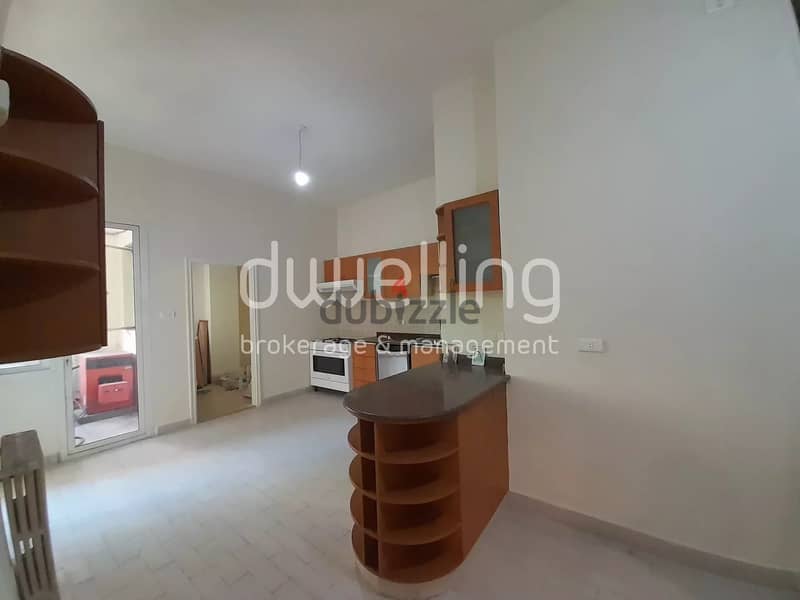 Spacious apartment in the heart of achrafieh Carré d'Or. 7