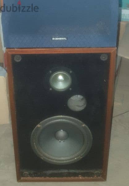 General hifi stereo with turntable and disc 10