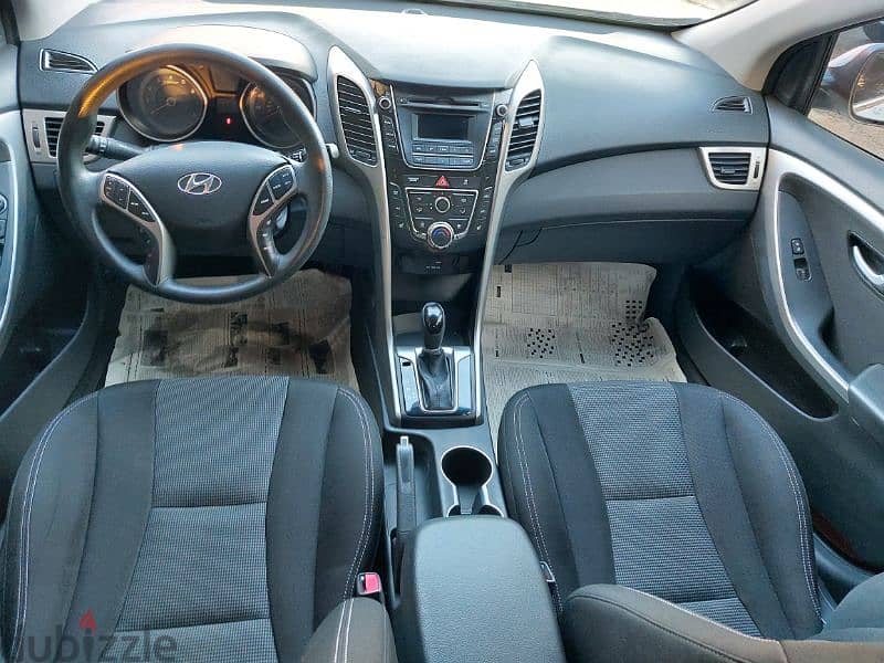 Hyundai GT elantra 2016 clean carfax ajnabye 15