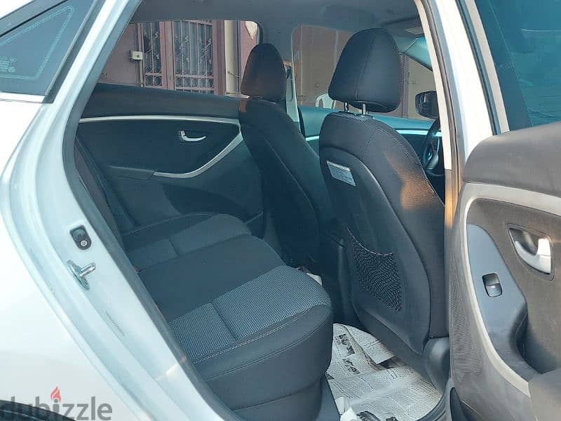 Hyundai GT elantra 2016 clean carfax ajnabye 16
