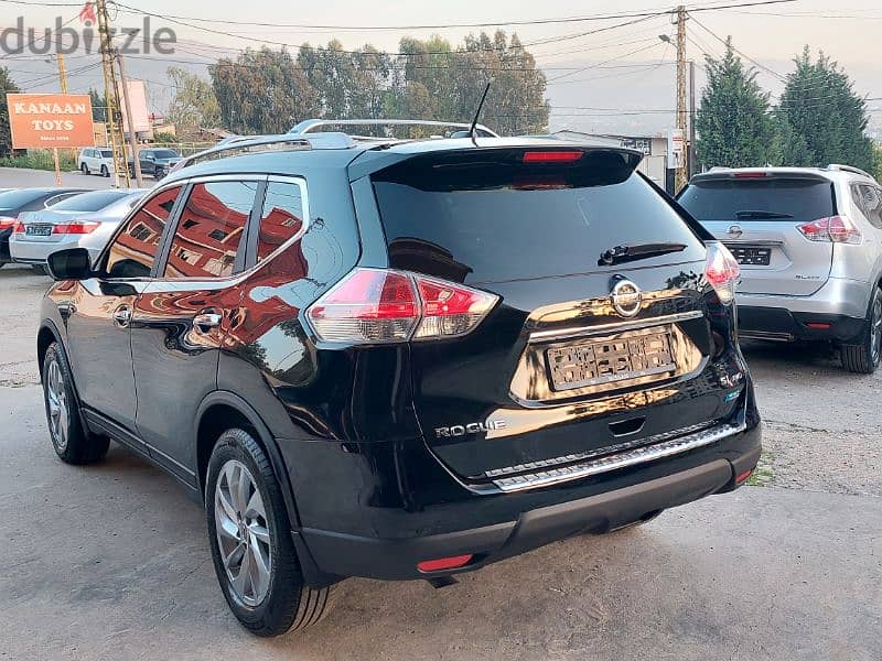 Nissan Rogue SL 4cylindres 4×4 full options ajnabe 4