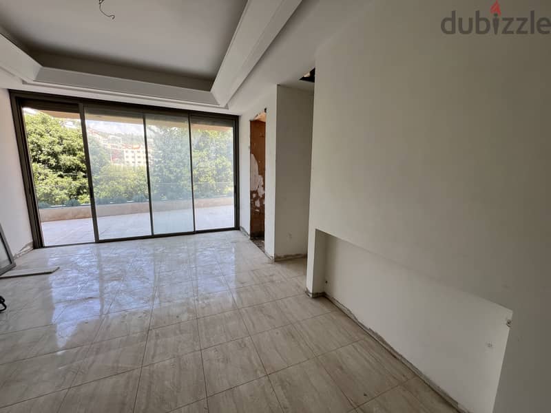 Apartment for sale in Yarze شقة للبيع في اليرزة 7