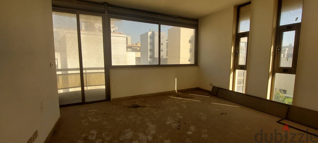 Duplex for sale in Ain El Remmaneh دوبلكس للبيع في عين الرمانة 9