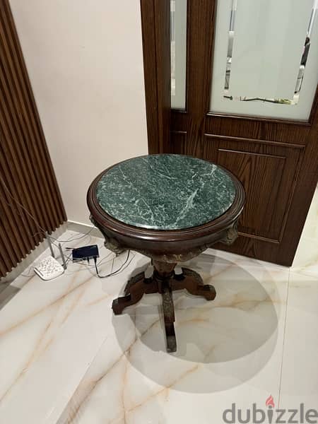 ROUND TABLE  FOR SALE 3