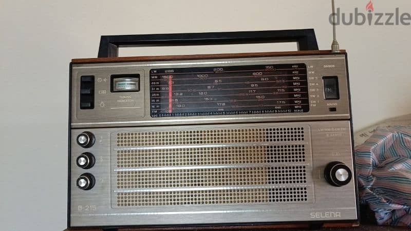 transistor rare radio Selena B_215 (1980s USSR) 1