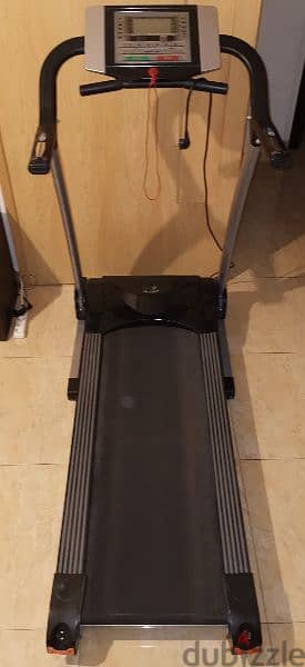 Treadmill machine like new 1
