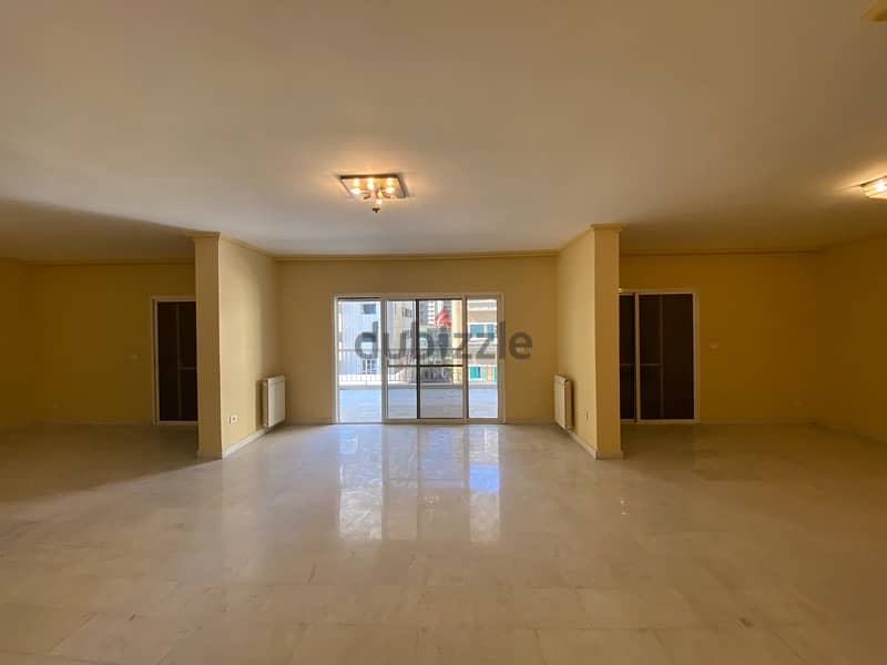 Classy apart with large balcony Golden square achrafieh 0