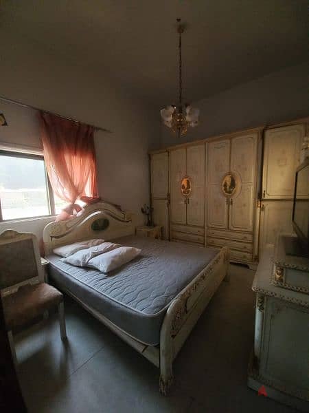 Elegant l 2-Bedroom Apartment in Manara . 6