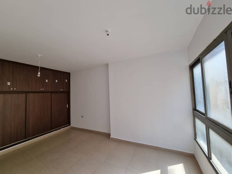 Apartment For Sale Brand New in Mar Eliasشقة في بناء جديد للبيع 4