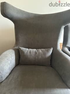 2 arm chairs excellent condition