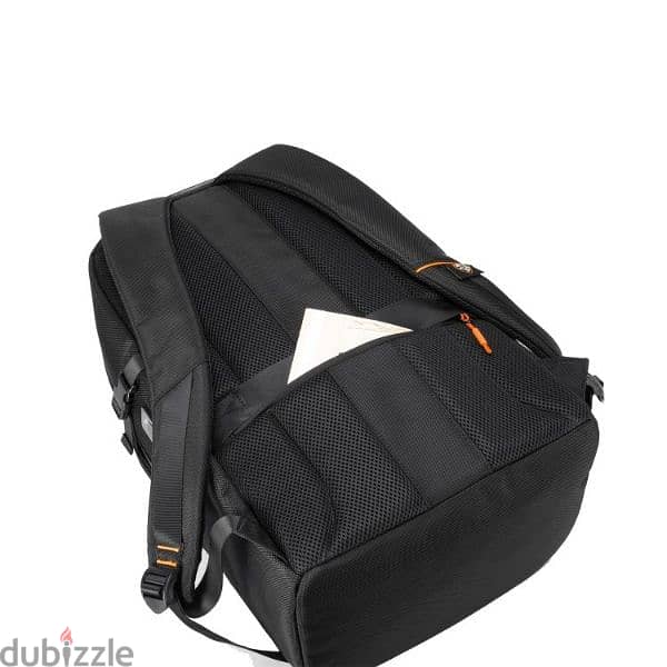 Porodo Gaming Water-Resistan PU Laptop Backpack With USB-C Port 6