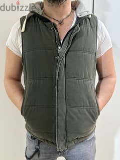 Vest with hoodie 0