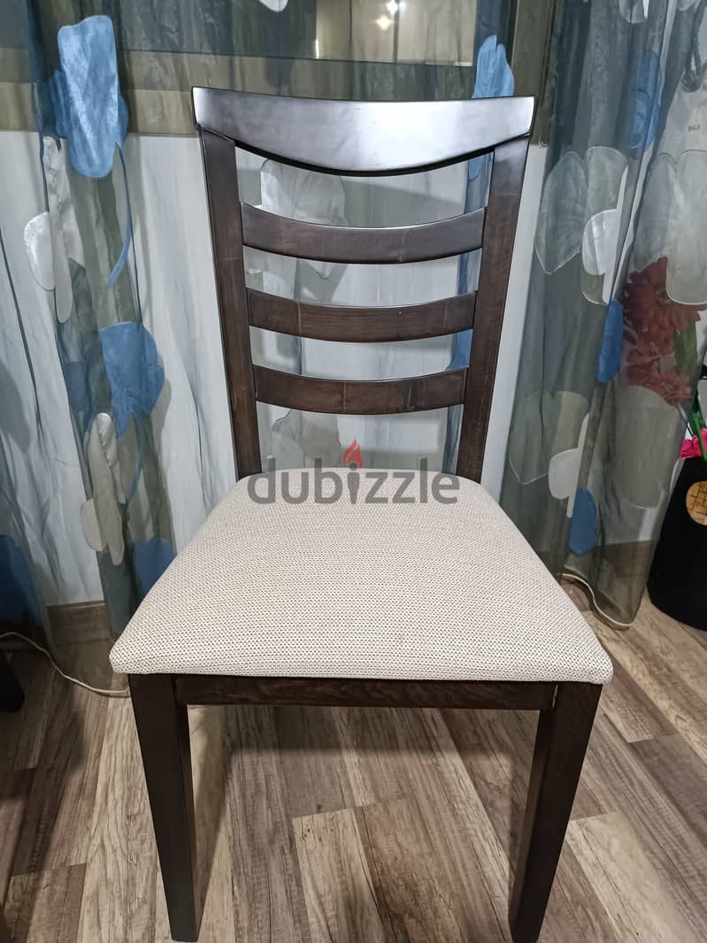 Dining Table with 8 chairs (like new) 2