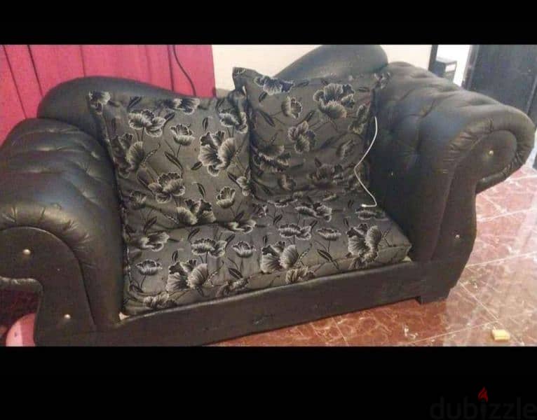 Beautiful black comfy couch(good shape) 1