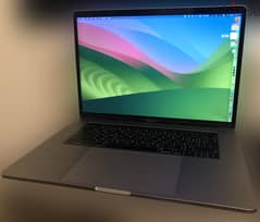 Mac Book Pro i7 with touch bar 2019