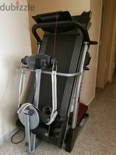 treadmill machine for sale like new 03189009