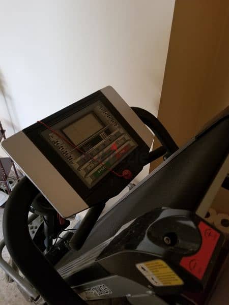 treadmill machine for sale like new 03189009 2