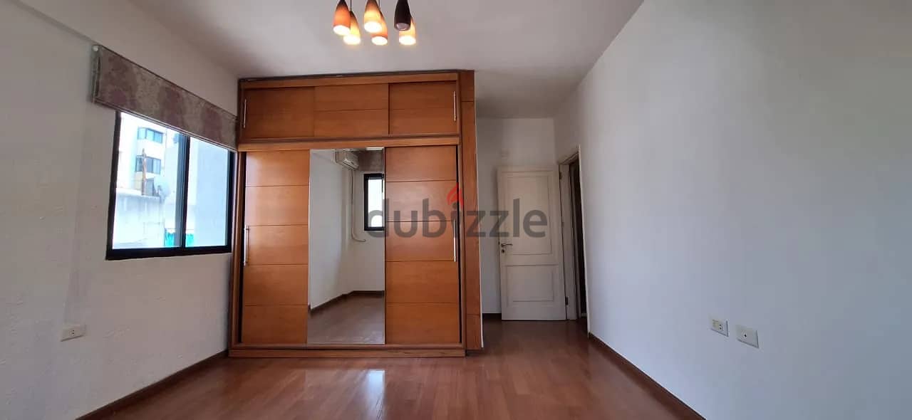 200m² Apartment for Rent in Ras Al Nabaa 3