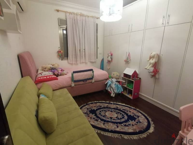 Apartment for Sale in Ain Remeneh Furnished /شقة للبيع في عين الرمانة 4