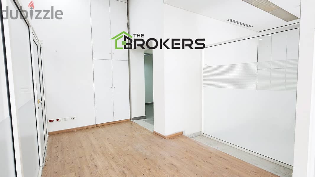 Shop for Rent in Hamra  محل  للايجار في الحمرا 5