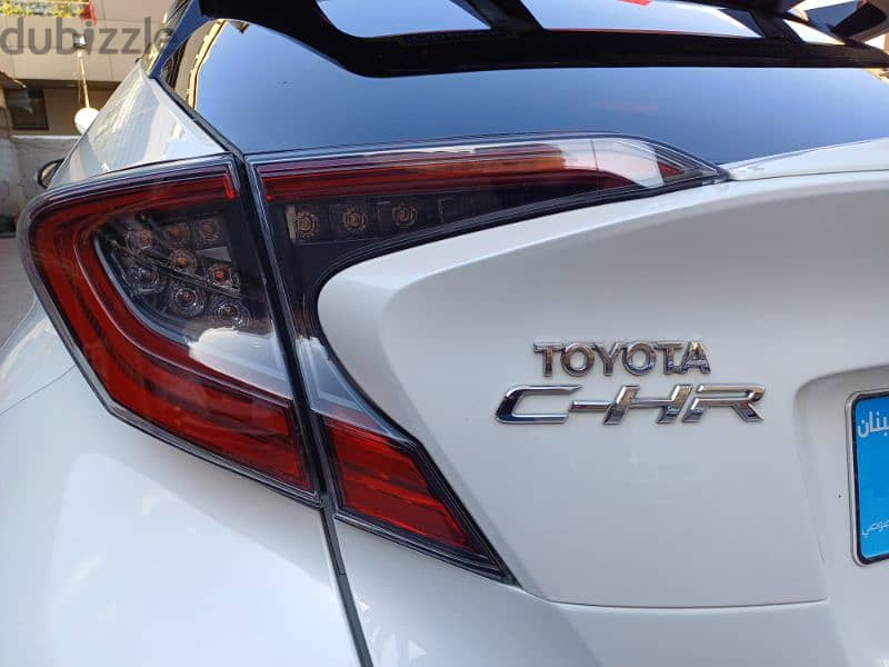 Toyota C-HR type 2 model 2018 bumc source 9