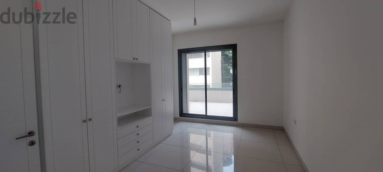 Spacious Apartment with Pool and Gym Access for Rent in Achrafieh 5