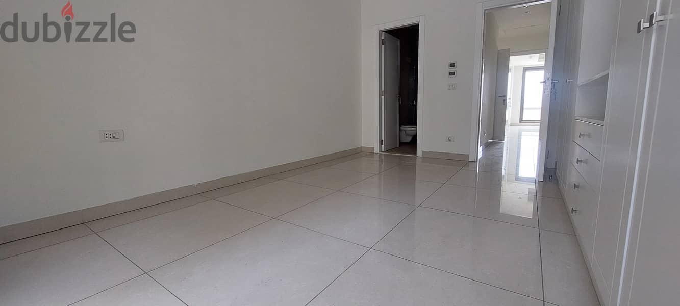 Spacious Apartment with Pool and Gym Access for Rent in Achrafieh 6