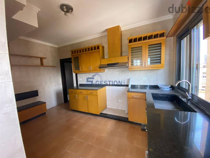 Apartment 260sqm For Rent In Badaro 13