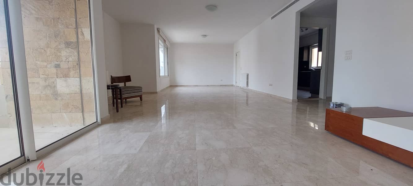 250m² High Floor Apartment for Rent in Sioufi 0