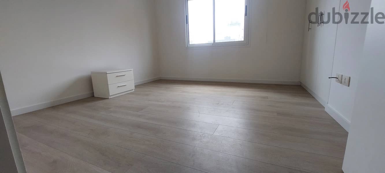 250m² High Floor Apartment for Rent in Sioufi 4