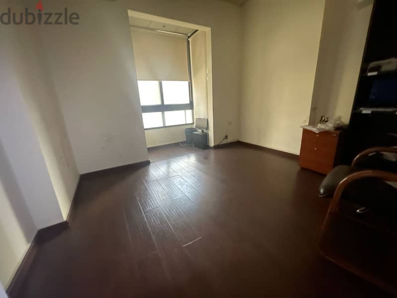OFFICE IN MAZRAA GOOD LOCATION WELL MAINTAINED  (60SQ) , (BT-849) 2