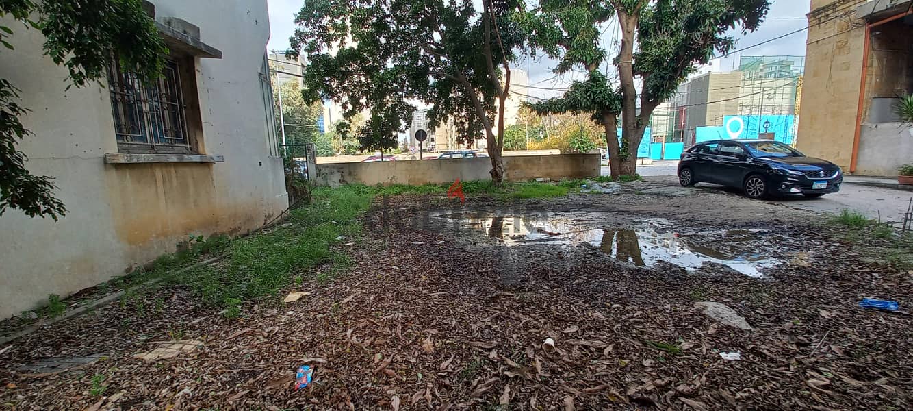 Old Villa for investment in Jal el Dib for rentفيلا قديمة للاستثمار 4