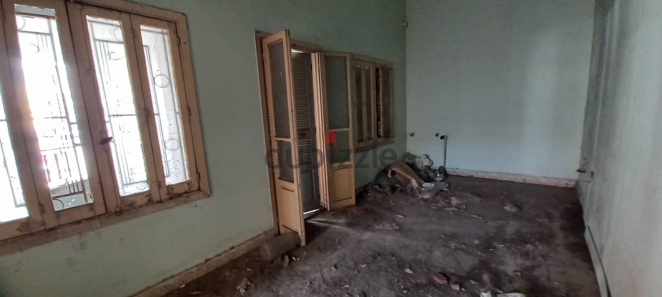 Old Villa for investment in Jal el Dib for rentفيلا قديمة للاستثمار 10