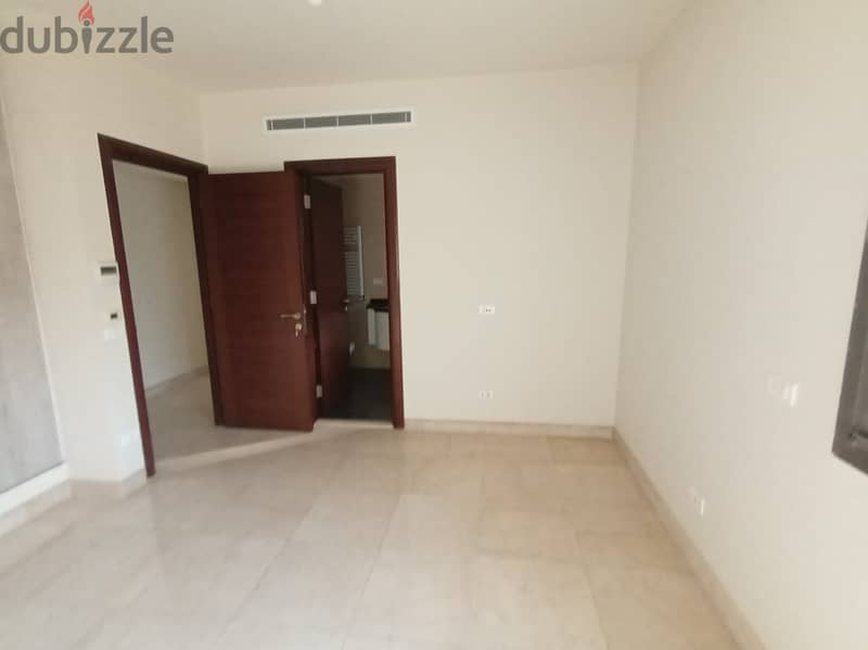 Apartment with Terrace for Rent in Awkarشقة مع تراس للإيجار في عوكر 9