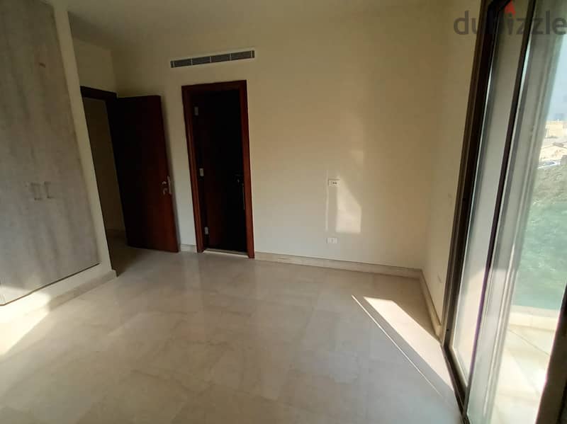 Apartment for Rent in Aoukarشقة للبيع في عوكر 6