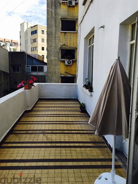 Distinctive apartment for sale in Furn El Chebbak area 9