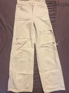 white pantss