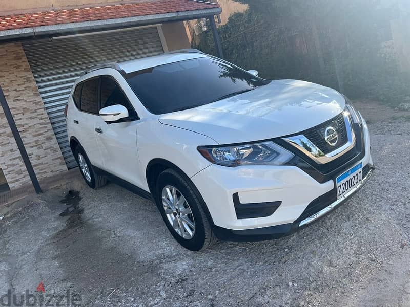 Nissan Rogue sv 2018 3