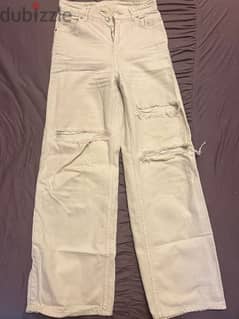 white pants 0