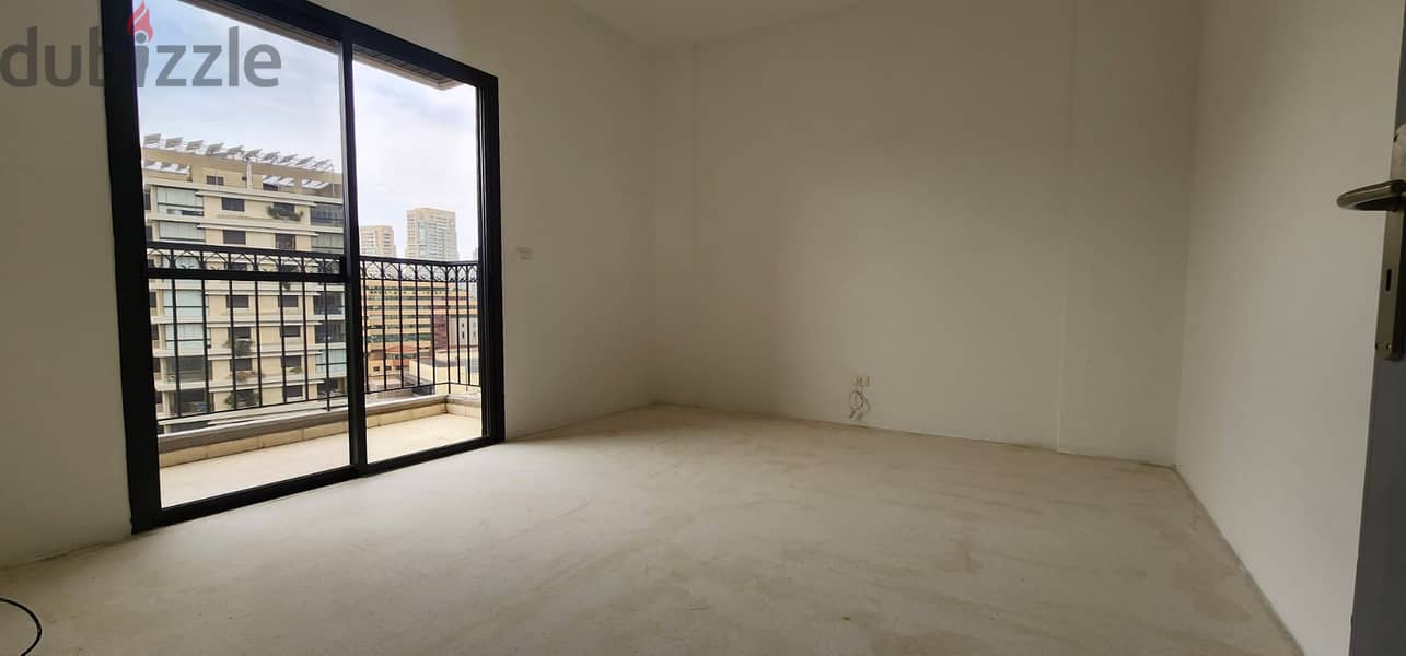 L05677-Luxurious 3-Bedrooms Apartment For Rent In Horsh Tabet 2