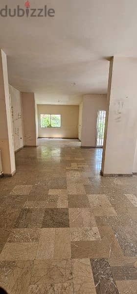 Spacious l 220 SQM Apartment for Sale in Tallet el Khayat I Ref: OH