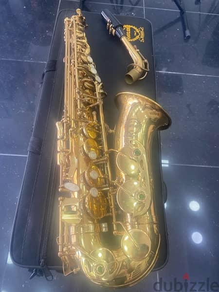 alto saxophone like new 1