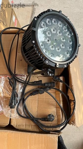 Led Par 4 in 1 RGBW 24x15 Waterproof with cables 2