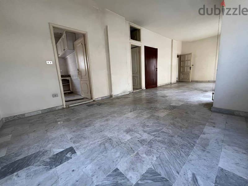 Ras El Nabeh Prime CALM STREET 120SQ WELL MAINTAINED  , (BT-645) 1