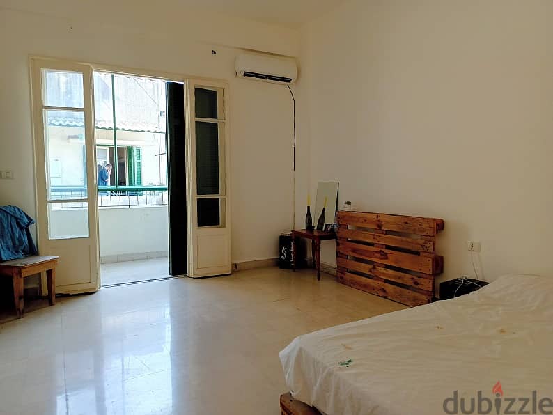 152 SQM 3 Bedroom Apartment in Achrafieh, Beirut 4