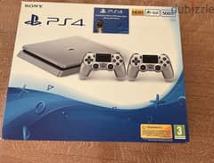 Playstation 4 Slim - Limited Edtion - super clean