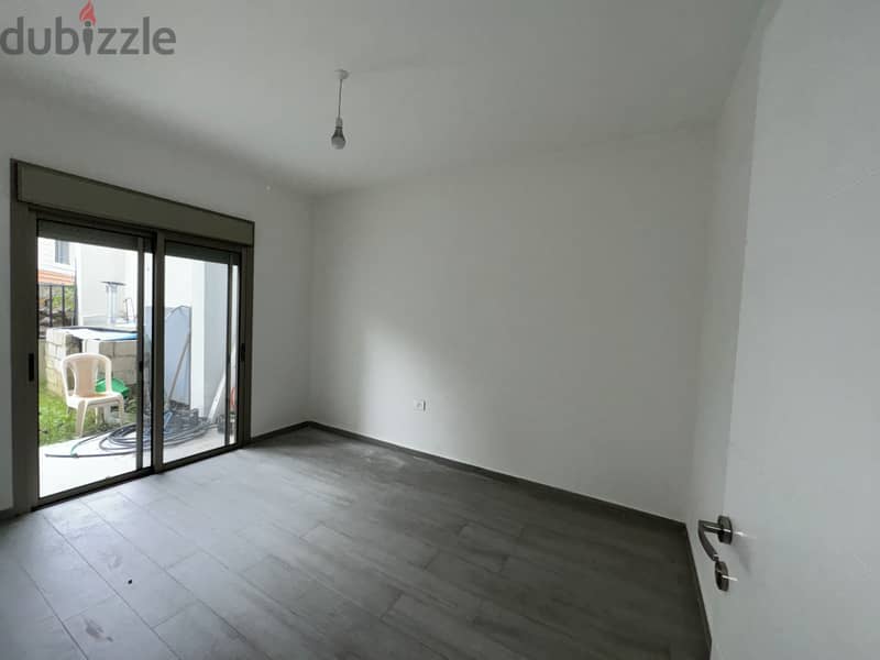 RWK251JS - Well Maintained Apartment For Sale In Ballouneh 4